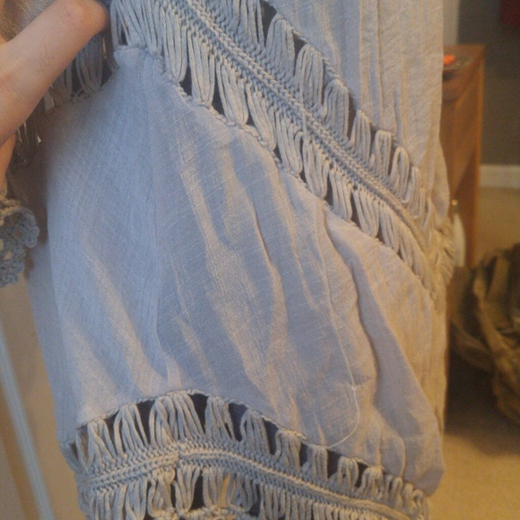 3/$20 Cliche Crochet Top - Picture 3 of 5